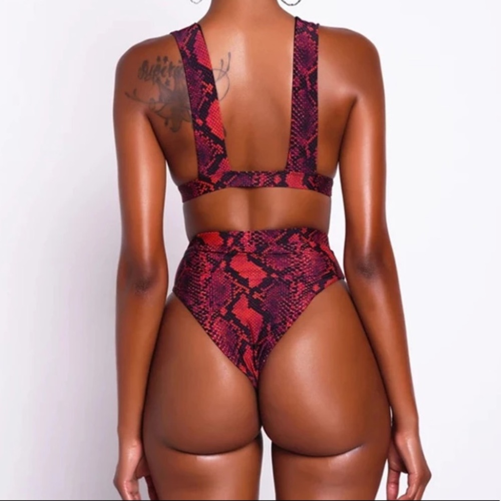 Snake Print Bikini Set - Picture 2 of 5